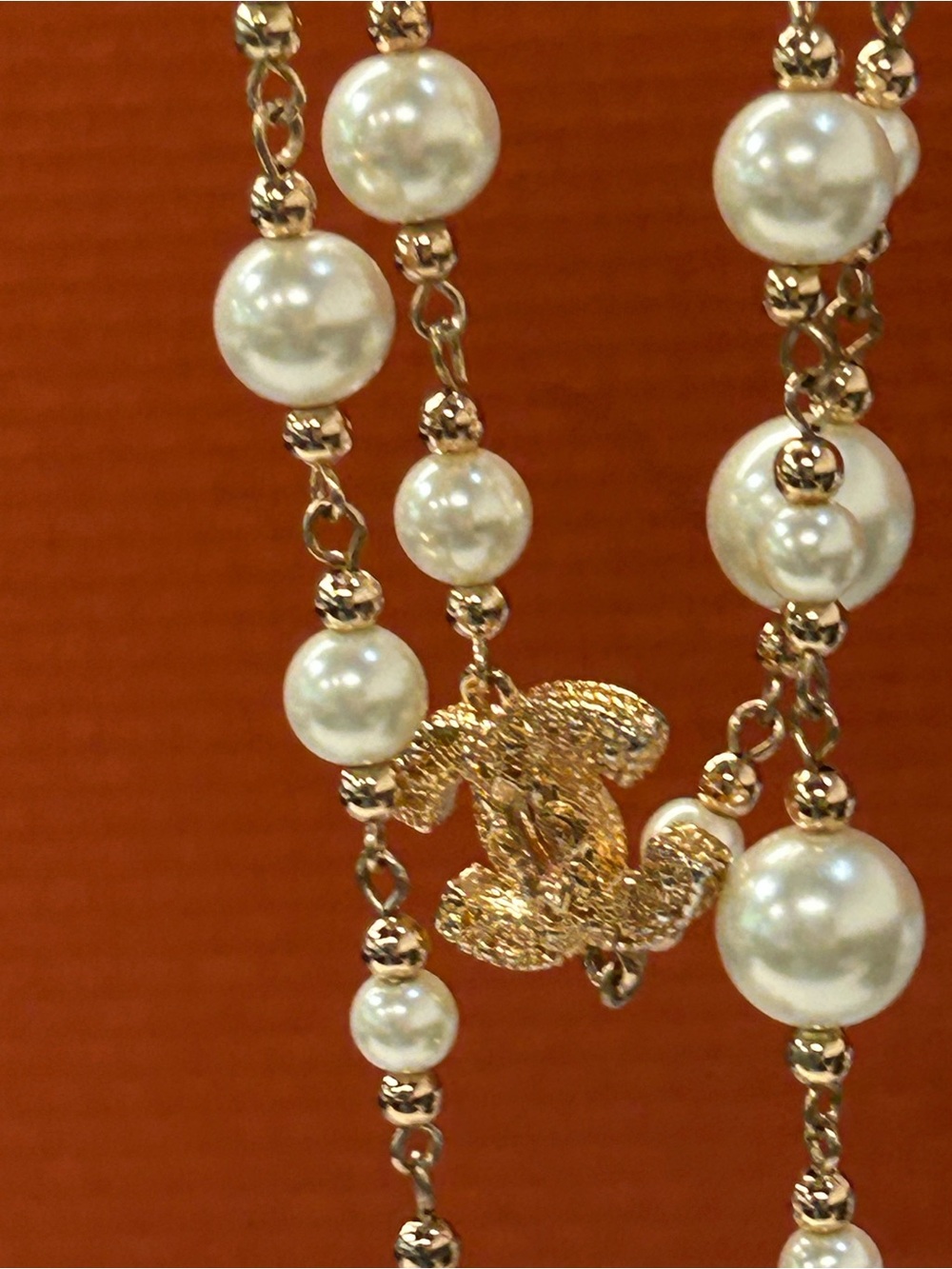 CHANEL? Long Faux Pearl Station Necklace in White and Gold - Picture 8 of 9